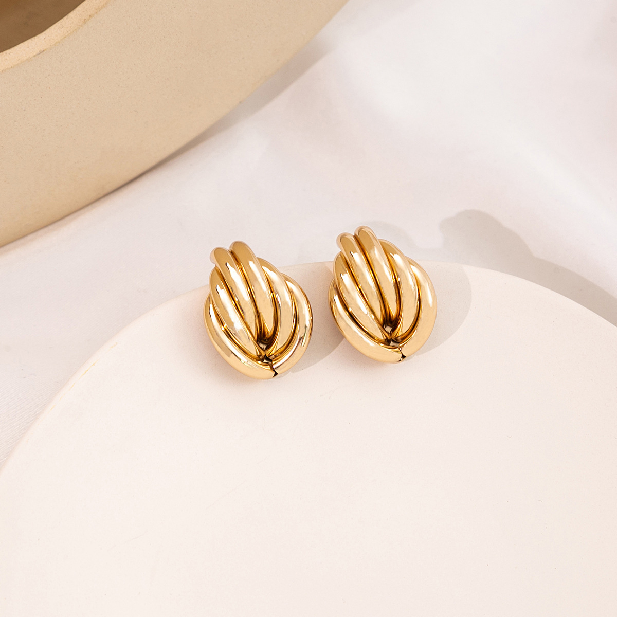 简约几何时尚轻奢缠绕创意耳钉
