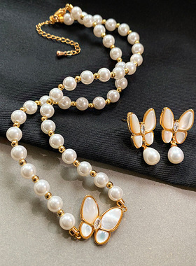 Pearl butterfly white fritillary necklace light luxury 颈链