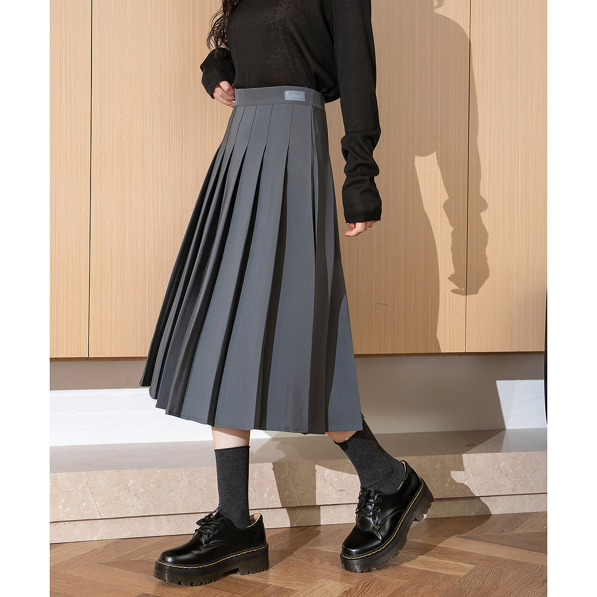 唐狮2024年秋冬季新款女半身裙高腰显瘦百搭中长款学院风百褶裙WP