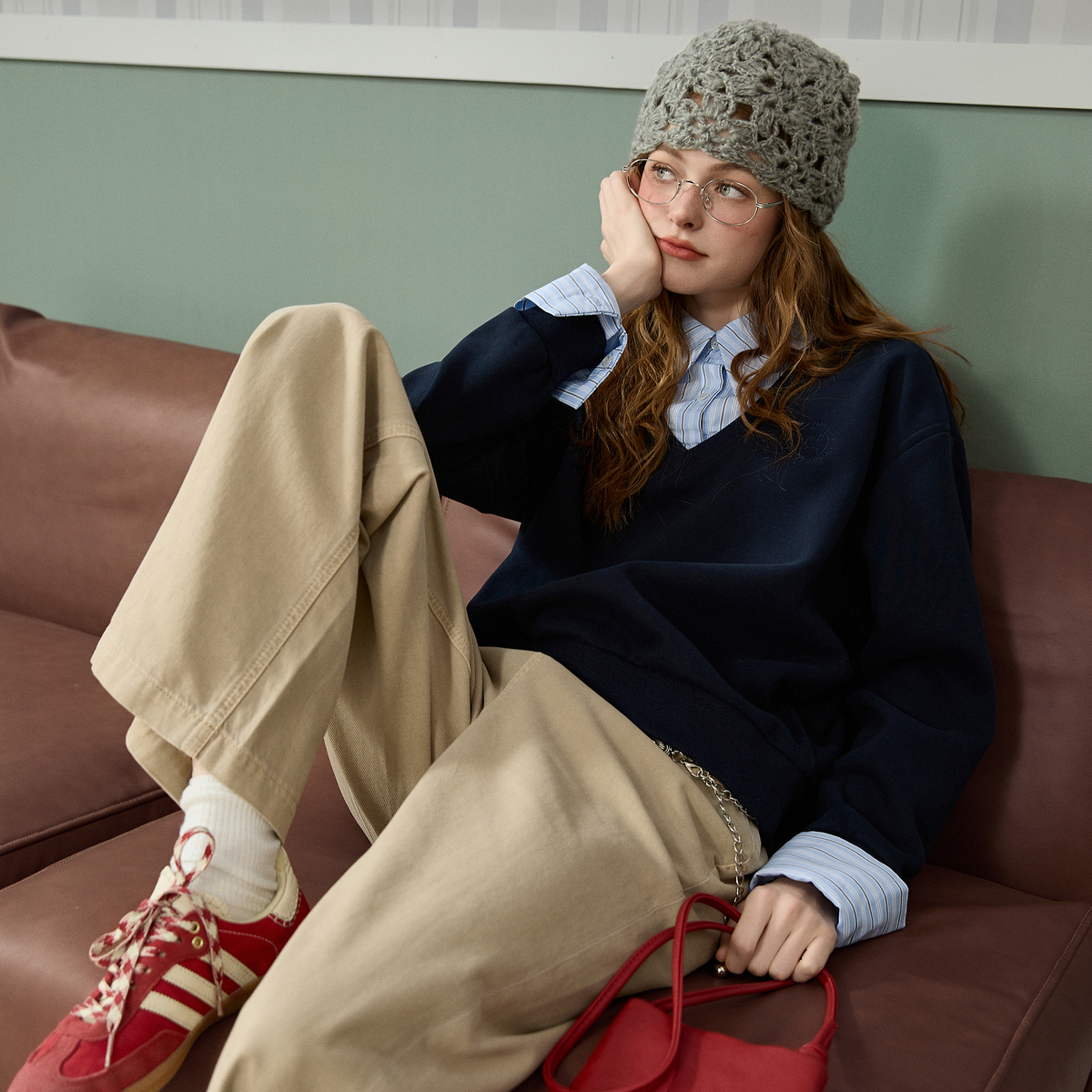 唐狮2025春秋季女士假两件卫衣前胸绣花设计款衬衫翻领藏青时尚