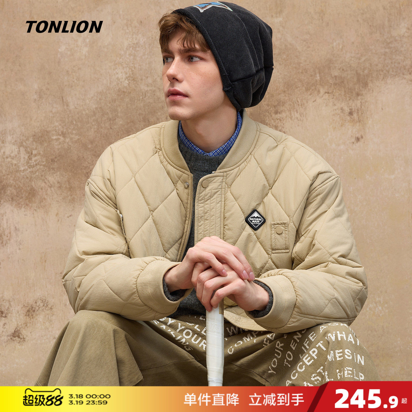 唐狮2026秋冬季男棒球领短款棉衣菱形格设计感时尚百搭黑色棉服