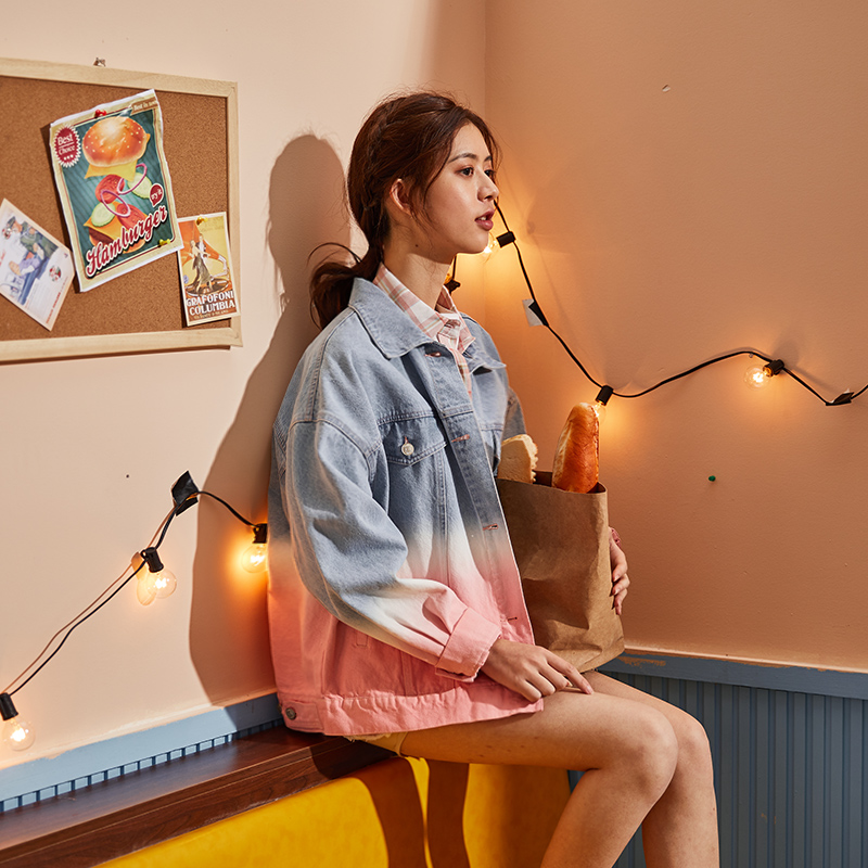 券后219.00元春装原宿风渐变流行唐狮女牛仔外套春秋2019牛仔衣很仙的外套森女