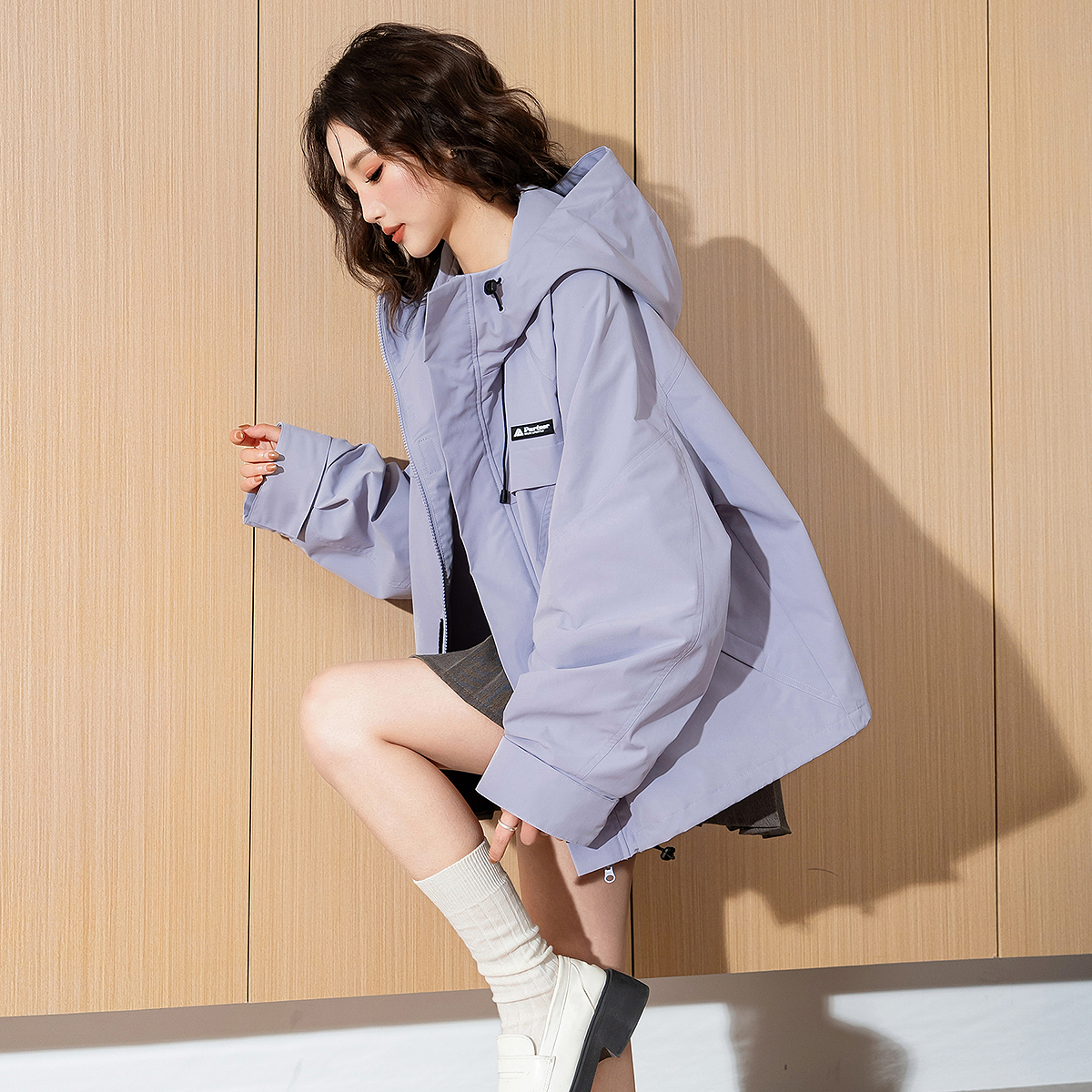 唐狮休闲工装外套女2025秋季新款宽松连帽设计感冲锋少年短款上衣