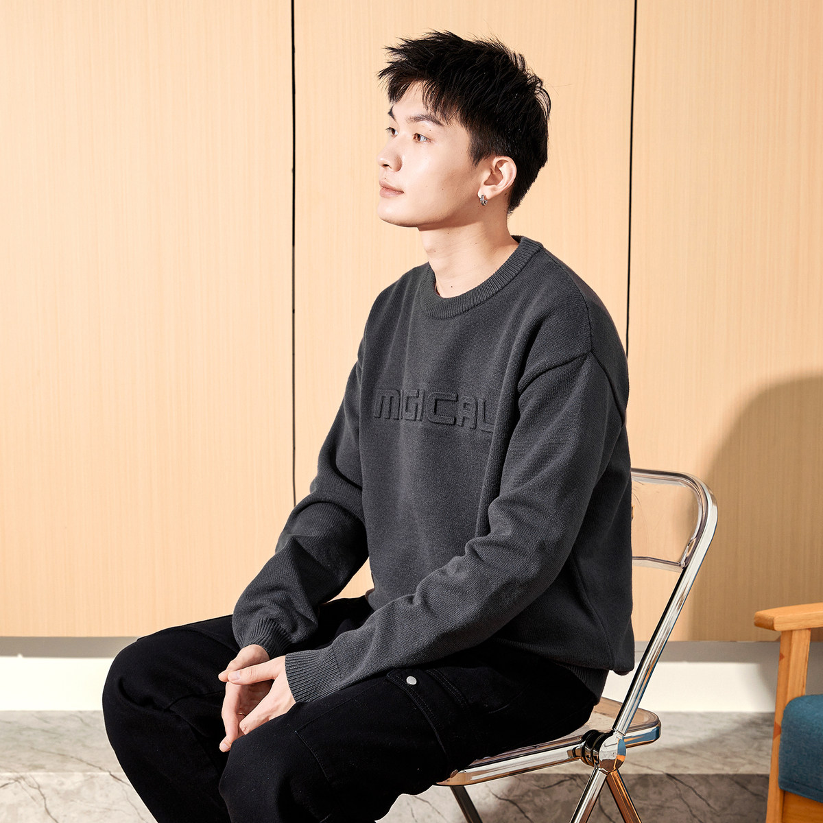 唐狮2024秋冬季新款男士毛衣圆领前胸压印大文字复古潮流上衣百搭