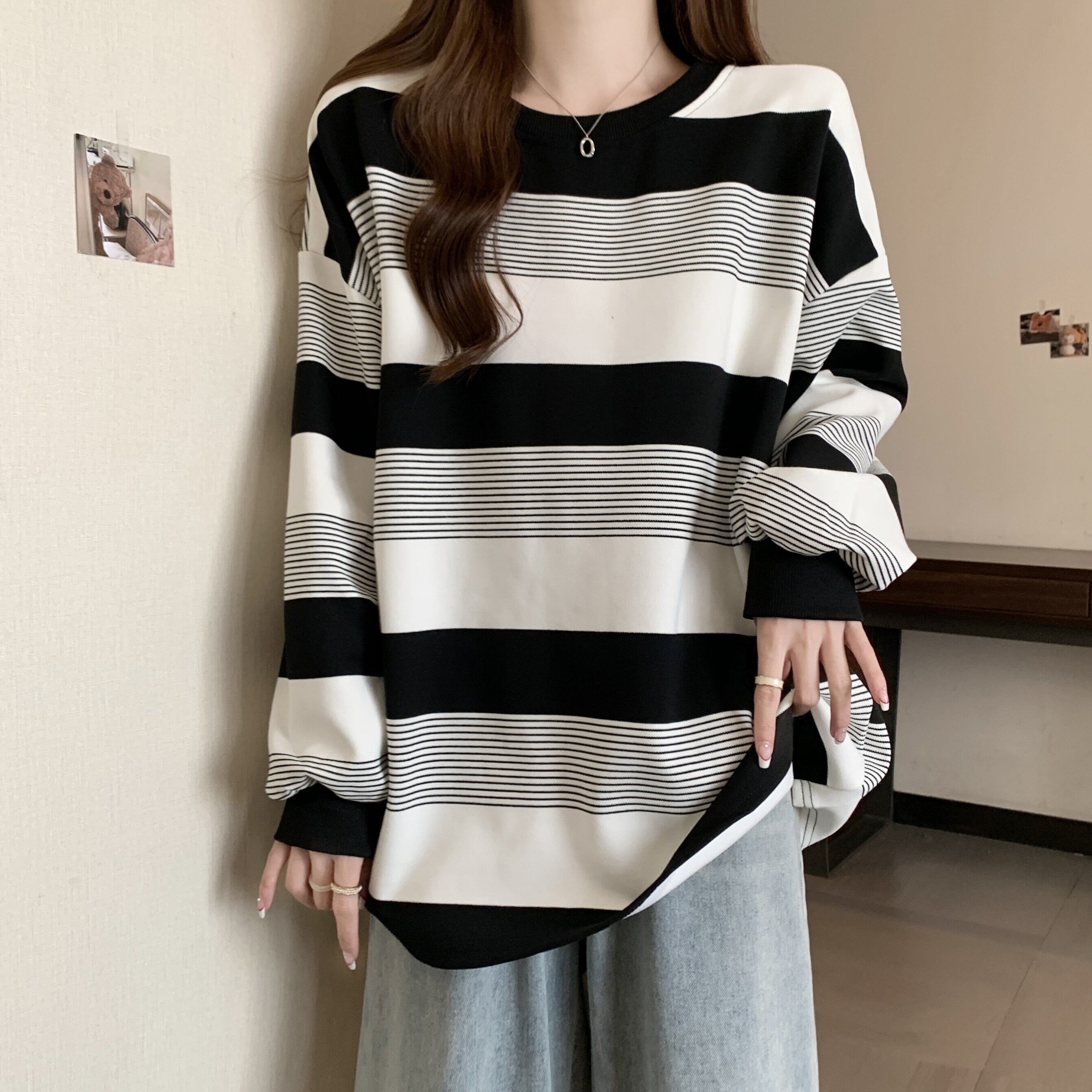 美拉德条纹正肩卫衣女春季新款大尺码胖mm宽松显瘦中长版打底衫上