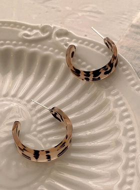 s925银针秋冬醋酸豹纹C字圈女2021韩版质感网红冷淡风耳环耳饰