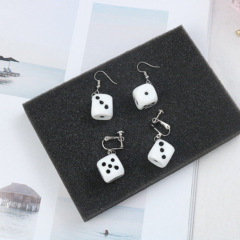 时尚创意搞怪趣味骰子耳环女潮网红气质韩国简约个性百搭少女耳钉,饰品/流行首饰/时尚饰品新,耳环,淘宝优惠券,粉丝福利购,淘宝优惠卷