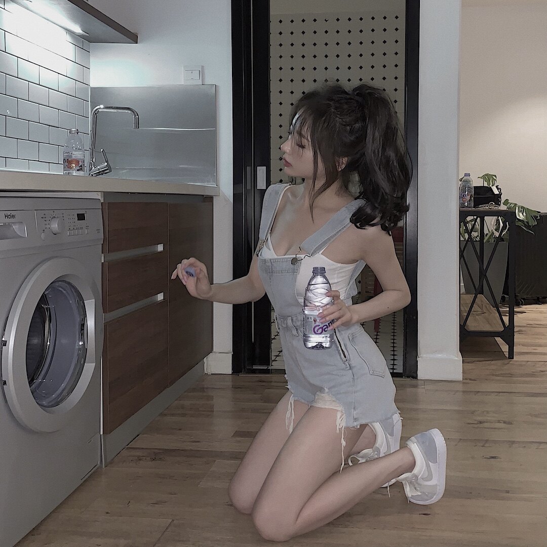 ROUGE DIAMOND我的少女时代/毛边破洞口袋高腰牛仔短裤背带裤百搭