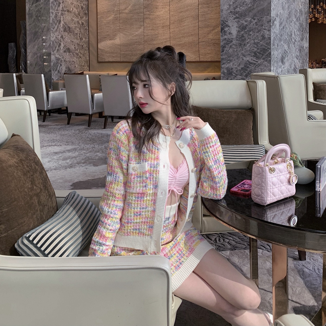 ROUGE DIAMOND彩虹棉花糖/小香风彩色羊毛针织开衫包臀短裙两件套