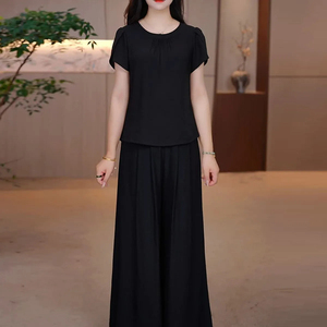 妈妈夏季洋气显瘦减龄两件套