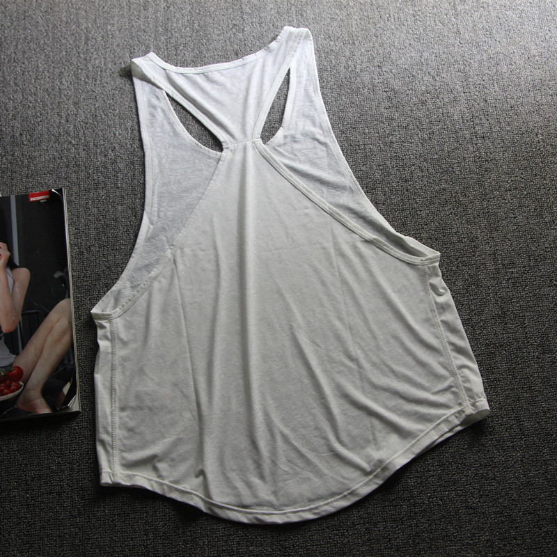 清凉透气宽松花朵暗纹健身衣