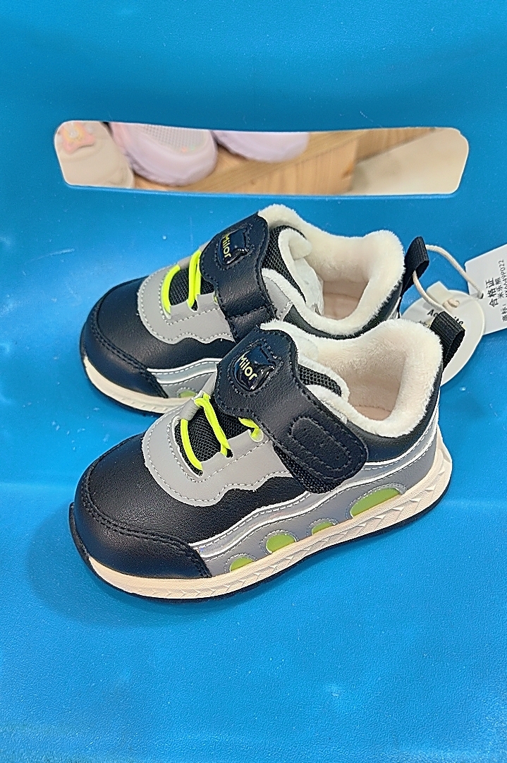 米乐熊男童春秋防滑魔术贴宝宝步前鞋学步鞋加绒冬鞋