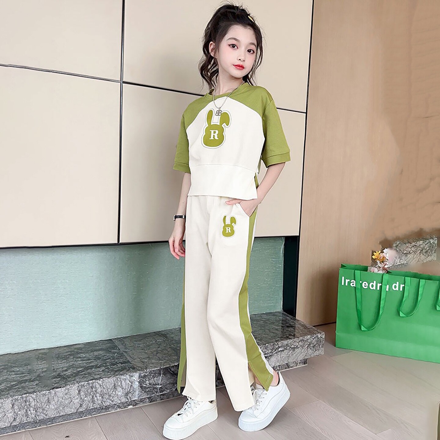女童套装夏装2026新款夏季洋气短袖女大童装休闲阔腿裤运动两件套