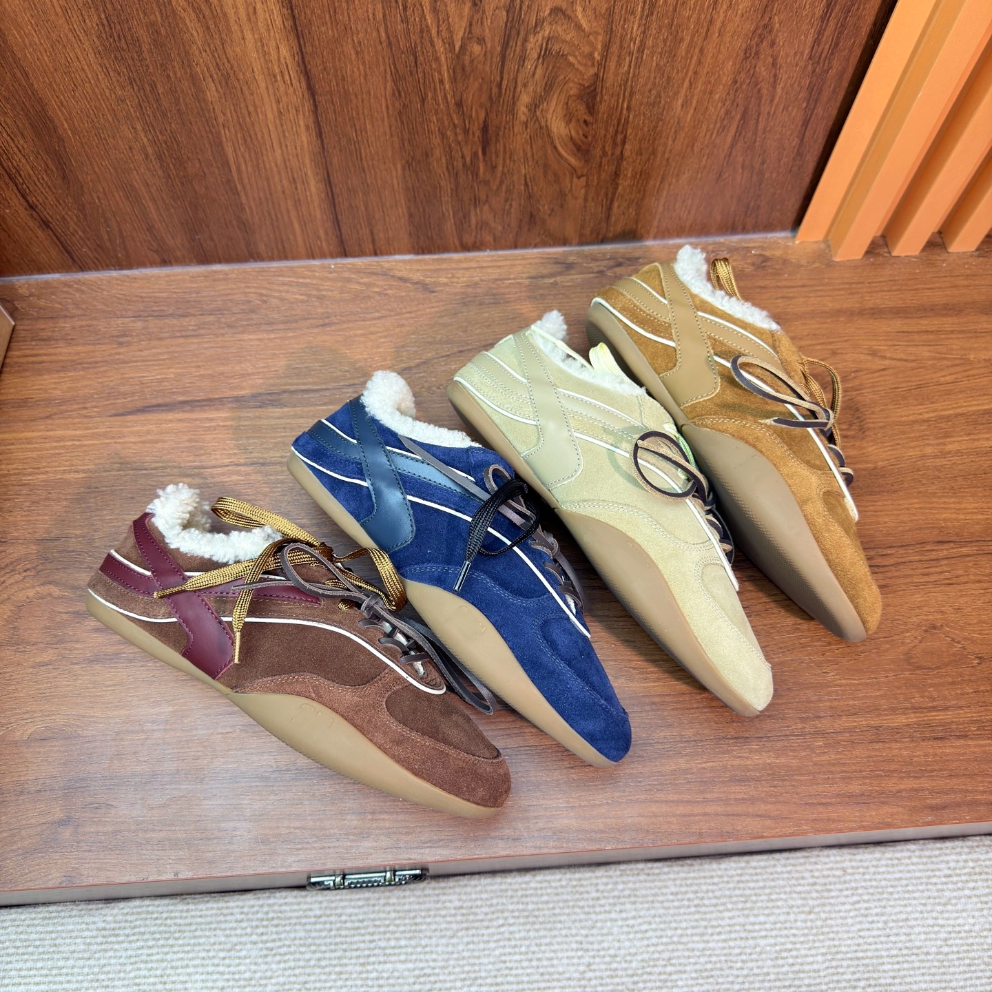 莞产高货真皮羊皮毛一体系带德训鞋~阿niu风冬季保暖加绒雪地棉鞋