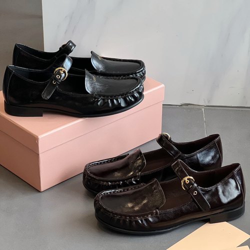 莞产高货真皮复古玛丽珍女鞋~文艺法式赫本阿niu风平底扣带乐福鞋