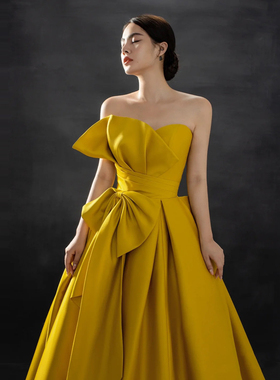 2025新款简约抹胸显瘦黄色礼服晚宴主持宴会蝴蝶结表演钢琴演奏服