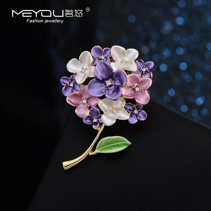 时尚新品彩色手绘绣球花朵胸针女复古可爱别针徽章工装西服胸花