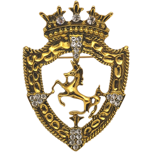 个性潮男西装皇冠胸针韩国复古盾牌马徽章胸花主持人小别针扣配饰