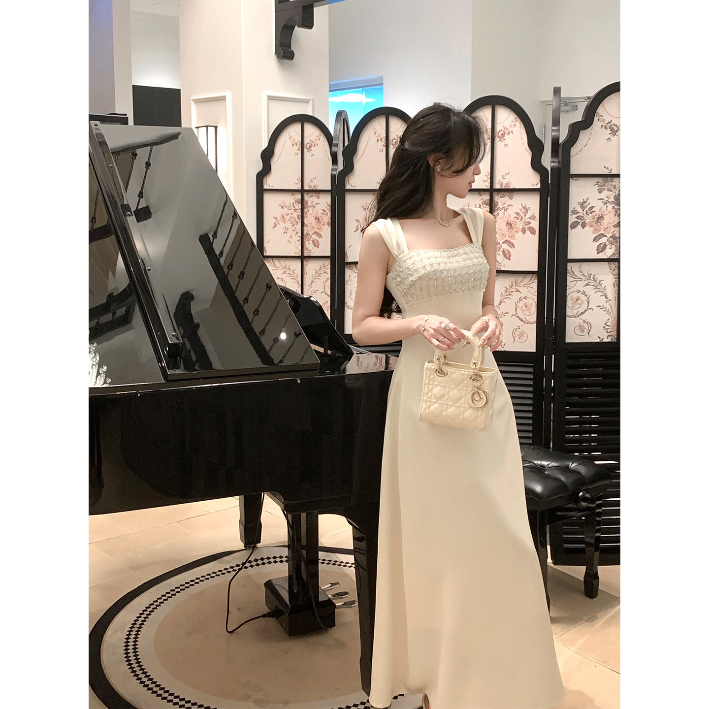 韩语琳 法式重工钉珠方领连衣裙女2026夏高级感修身气质名媛长裙