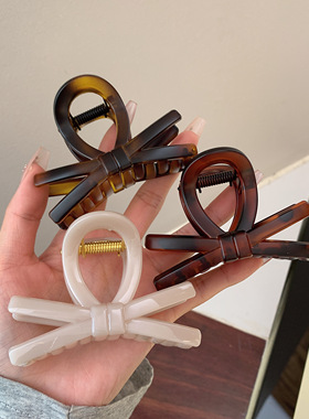 韩国高级感蝴蝶结抓夹女小众气质鲨鱼夹子头饰后脑勺盘发2024新款