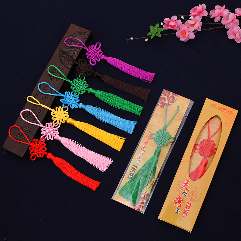 小号中国结挂件6盘线结 手工流苏穗子挂饰中国特色礼品出国送老外|msdalam kategori Ciri-ciri kraftangan, kesenian rakyat dan kraf Ciri-ciri, simpulan cina - dari Buy2taobao.com untuk memberikan perkhidmatan ejen Taobao profesional membeli