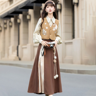 新中式马甲女巨好看新款原创猫猫绣花改良汉服小个子日常通勤套装
