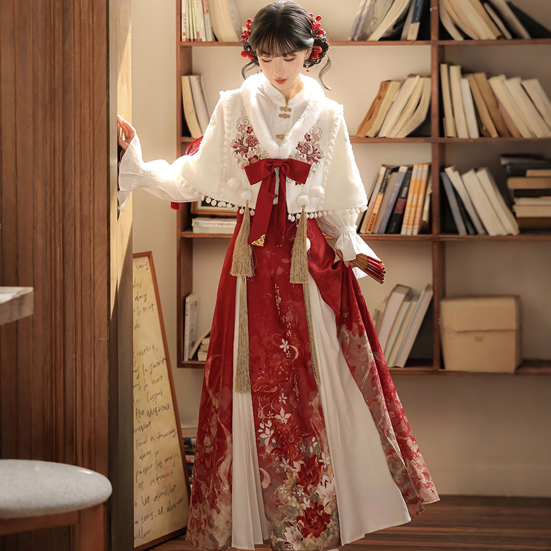 汉服冬装女新款金鱼纳福红色国风改良原创汉元素新年战袍披肩套装,女装/女士精品,汉服套装,淘宝优惠券,粉丝福利购,淘宝优惠卷