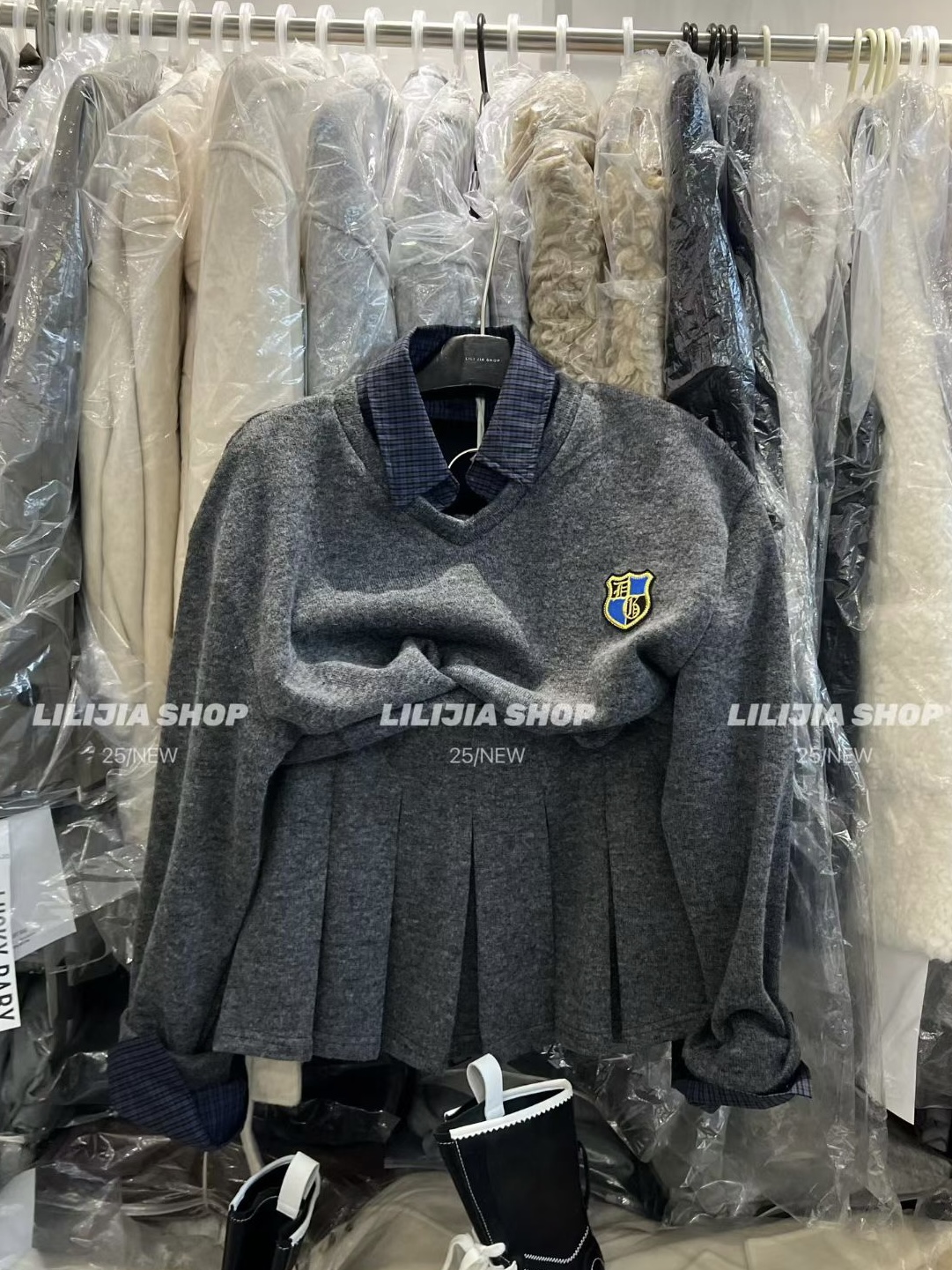 Miss家学院风长袖加绒拼接格子衬衫领假两件上衣半身短裙羊毛套装