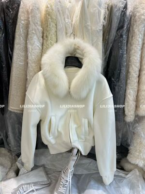 Miss家2025秋冬新款韩版时尚百搭宽松显瘦连帽狐狸毛领加绒卫衣