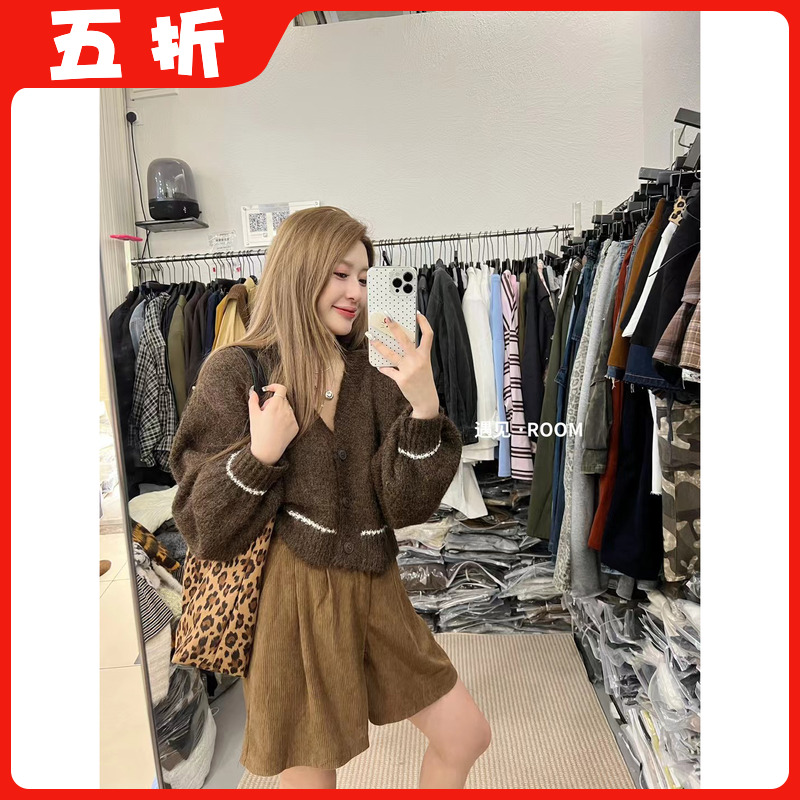 【五折】2025秋季新韩版时尚百搭咖色长袖针织开衫女毛衣短款外套