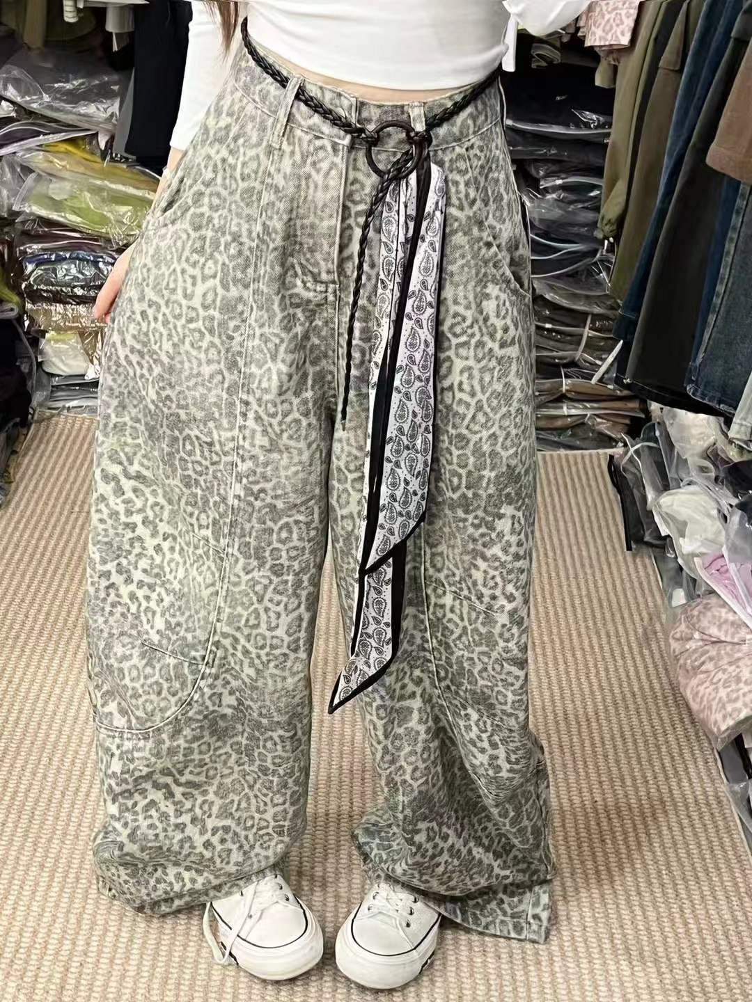 【五折】美式复古做旧水洗豹纹牛仔裤女2025新款街头弯刀阔腿裤女,女装/女士精品,牛仔裤,淘宝优惠券,粉丝福利购,淘宝优惠卷