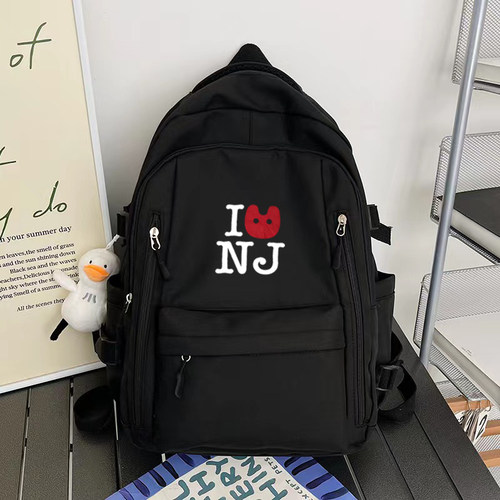 NewJeans应援包演唱会鲸粉丝见面会周边百搭背包女大学生书包包