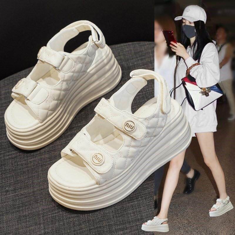 网红真皮厚底凉鞋女夏外穿2025新款小个子松糕增高罗马运动凉拖潮