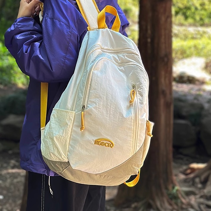 户外徒步登山包女士双肩背包