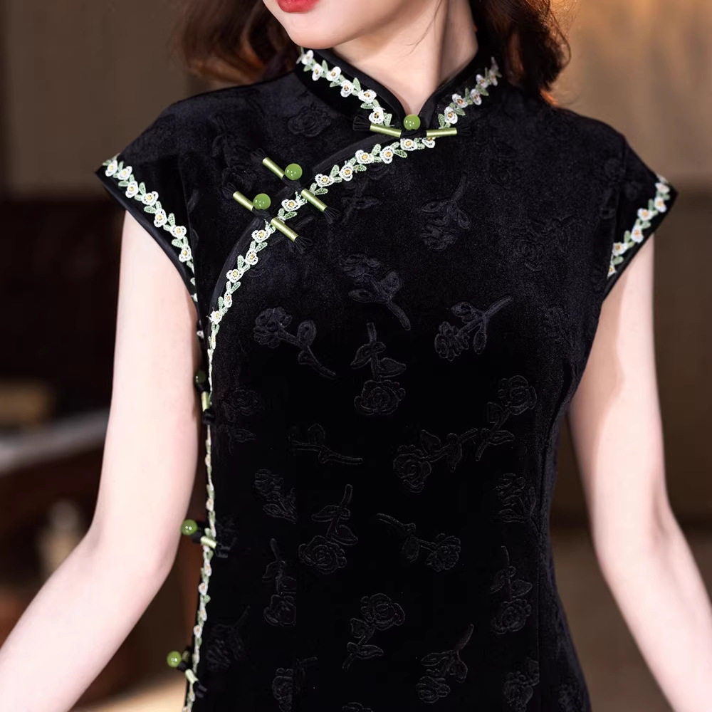 隐山少女·竹影摇 春夏黑丝绒白边翠绿盘扣老上海气质旗袍