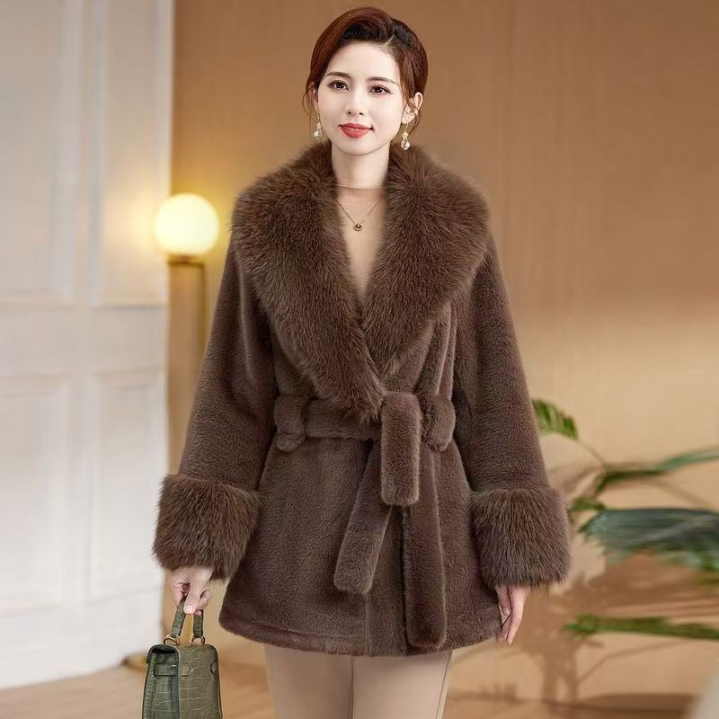 秋冬仿狐狸毛貂毛皮草时尚洋气潮流皮毛一体皮衣外套女装毛领