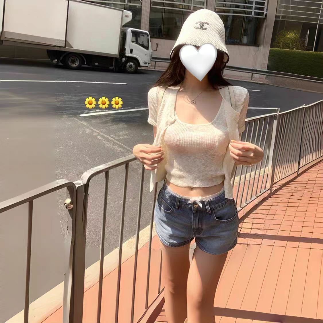 法式甜美洋气少女风套装女夏天米白色针织短袖上衣背心时尚两件套