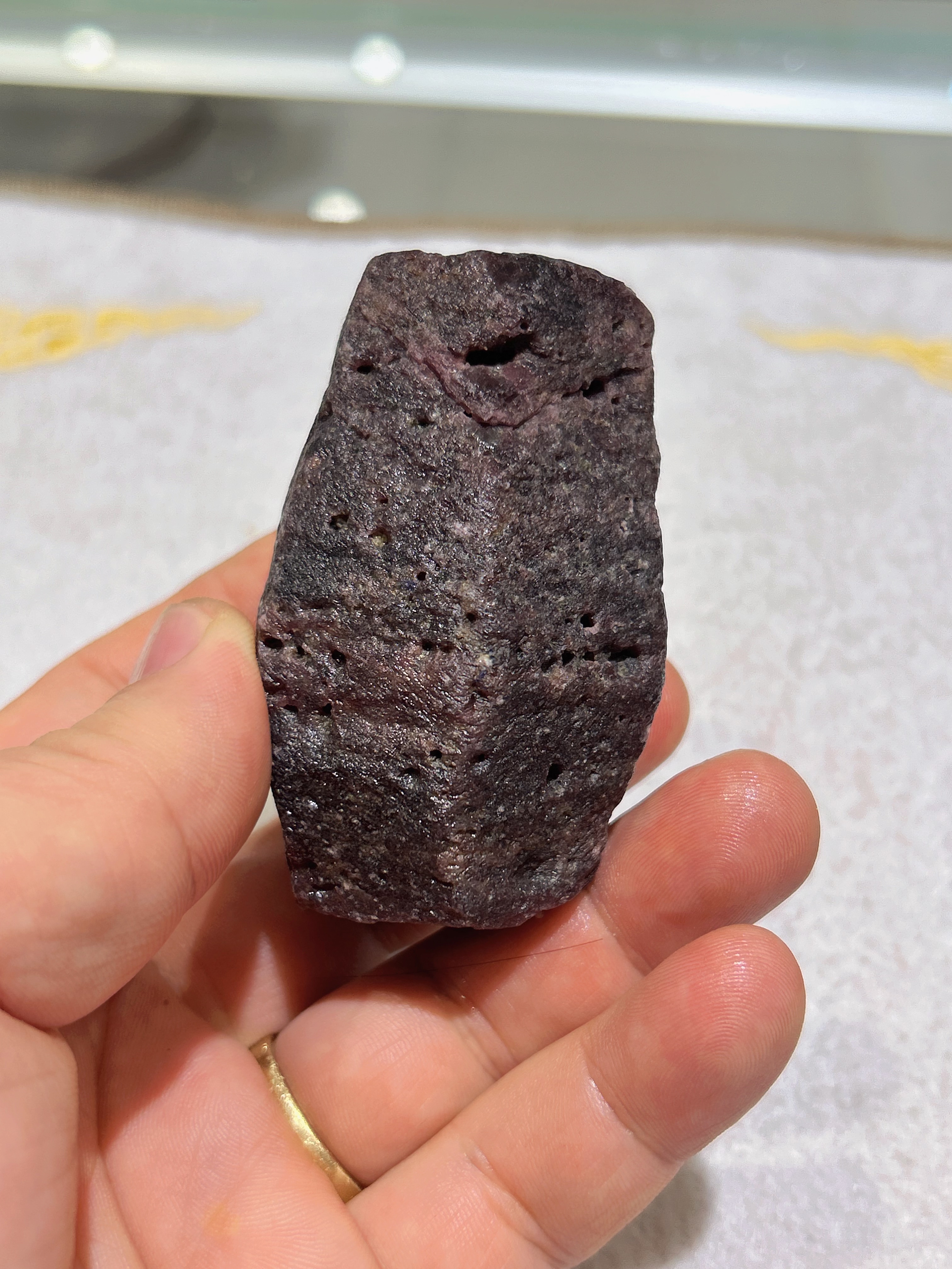 天然无烧红宝石原石矿物标本原矿状态表面完整六主体特价包邮福利