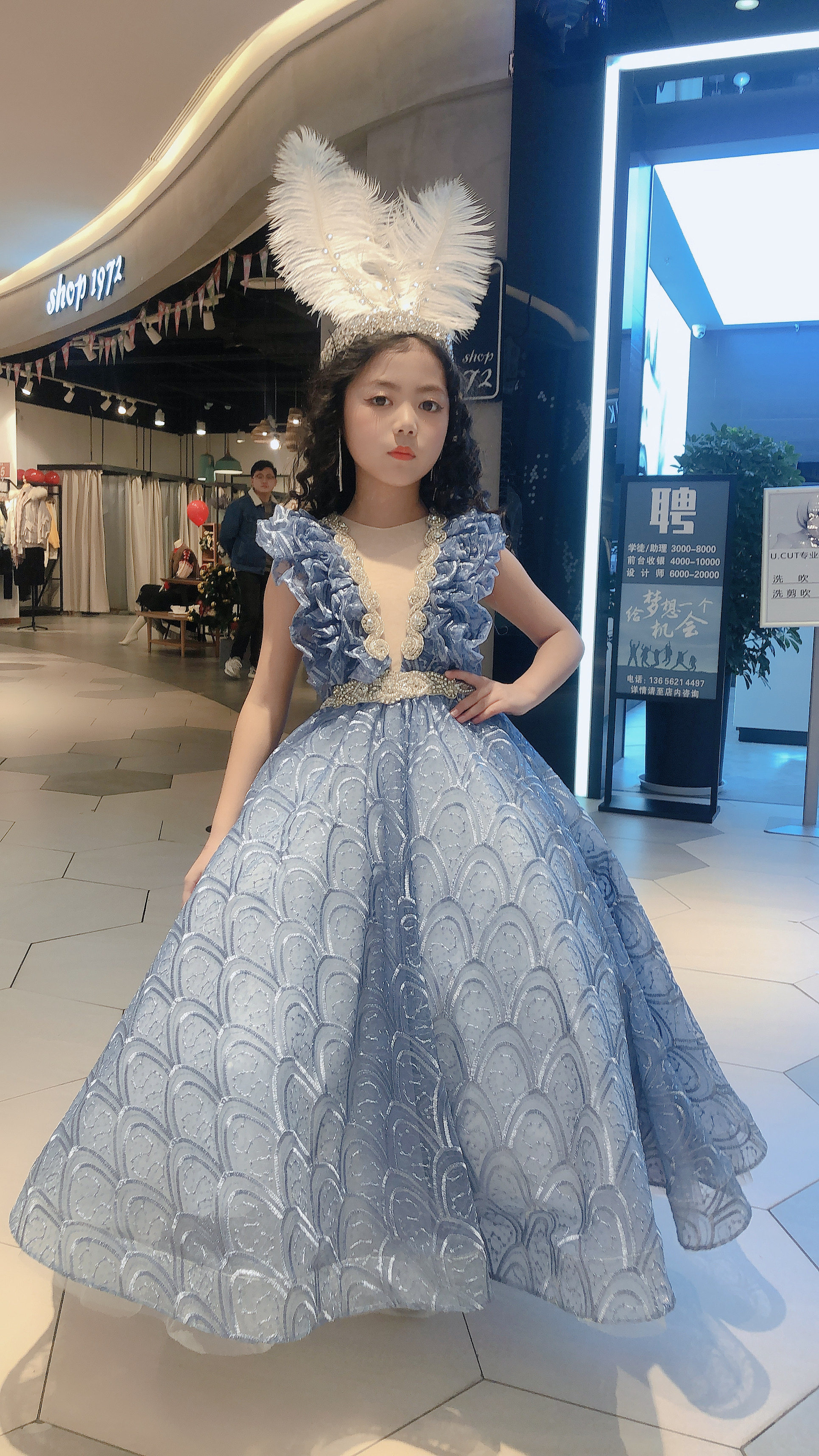 女童走秀礼服儿童高端2021新款洋气女孩舞台模特主持人钢琴演出服