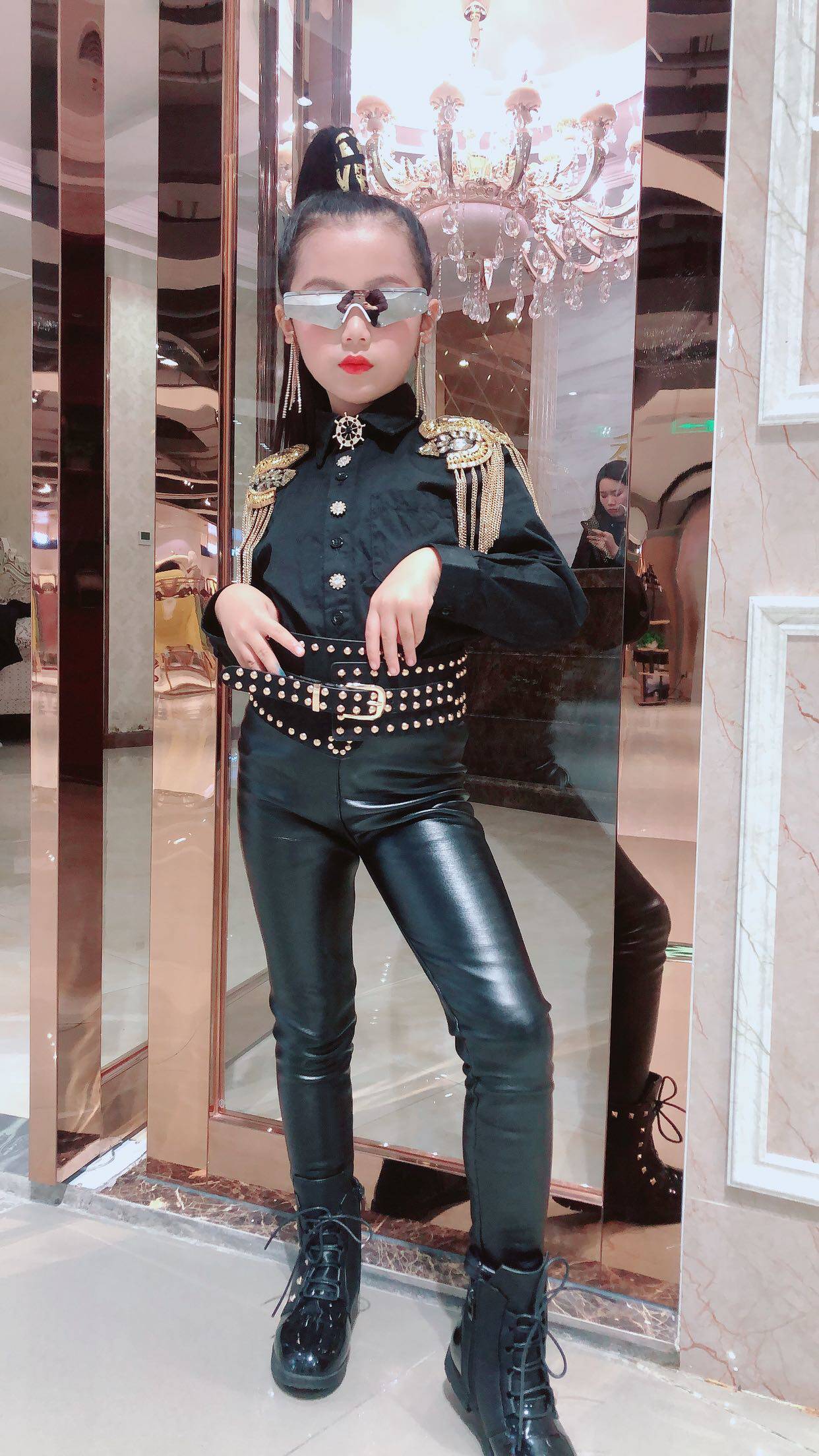 儿童模特t台个性时尚时髦街舞潮装女童霸气潮流走秀机车服演出服