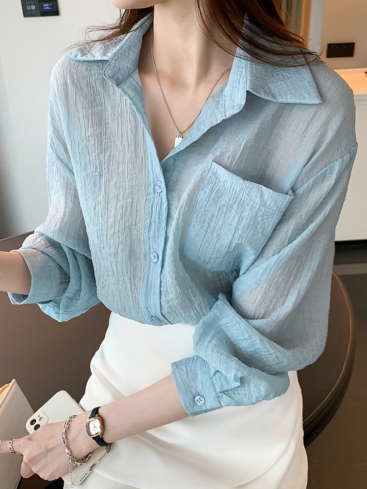 Temperament light mature shirt female 2021 summer new gentle Hong Kong Style loose top thin air conditioning shirt sunscreen coat