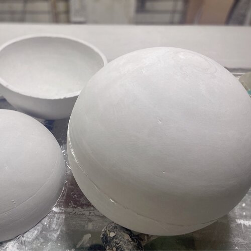 厂家石膏球体定制圆球半圆球空心球半圆弧线壁灯防火安全弧形圆形