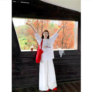 宽松独特漂亮白色打底衫 纯棉美式 新款 t恤女2026秋季 复古正肩长袖