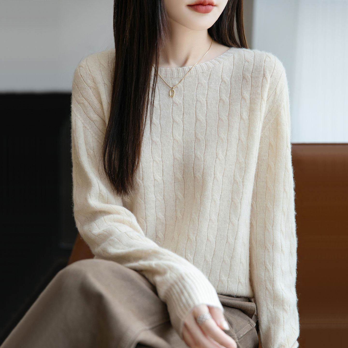 韩版气质百搭女式针织毛衣 2025秋冬新款宽松圆领提花上衣打底衫