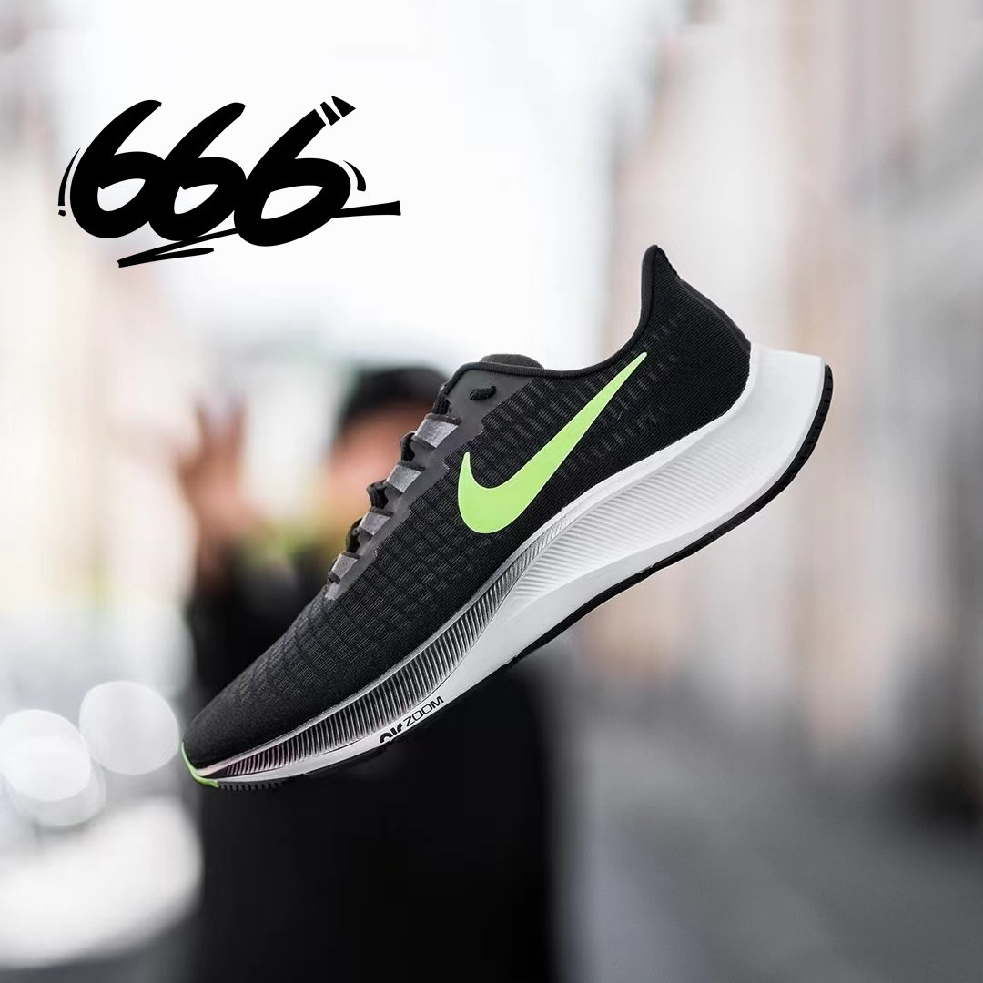 NIKE/耐克男女同款跑步鞋