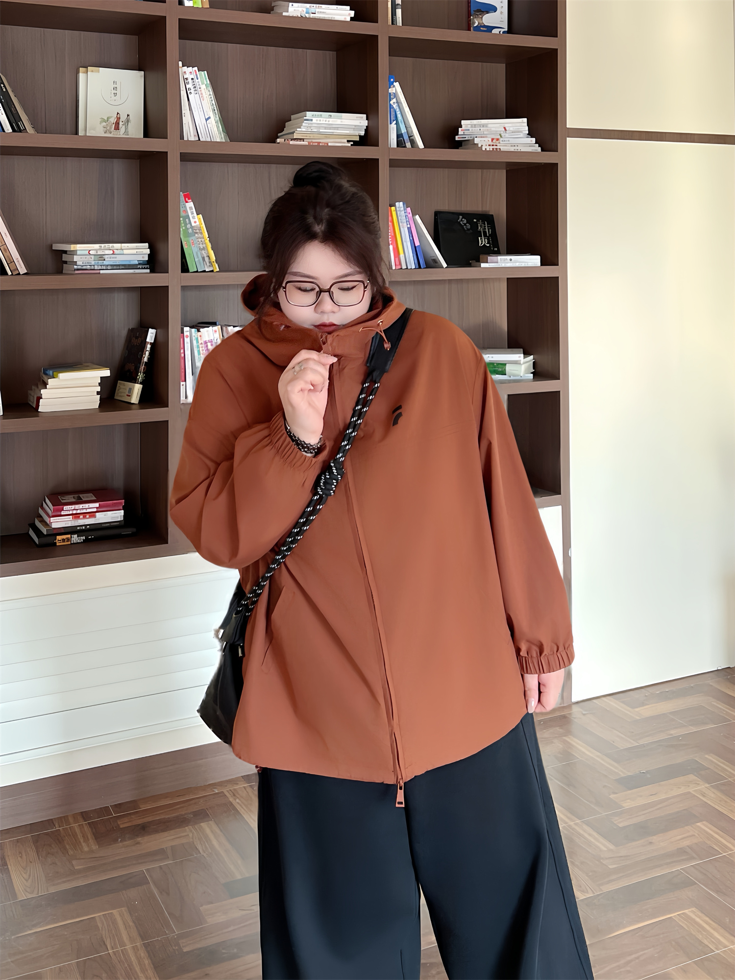 Plus size Women's Wear 12559 Plus Size Ladies Early Autumn Thin Loose Stormtrooper Slim Looking Windproof jacket Outwear