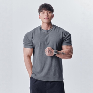 T恤 口显大弹力透气训练垫肩短袖 男士 健身运动高定肌理纹质感收袖