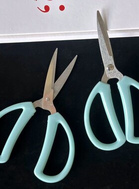 蓝色北欧风剪刀家用强力剪刀裁缝剪刀学生手工剪刀义乌一元两元店