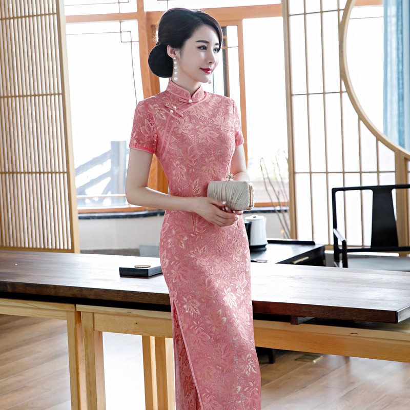 喜婆婆婚宴走秀年轻款粉色旗袍妈妈新款裙长款婚礼婚宴装改良大码