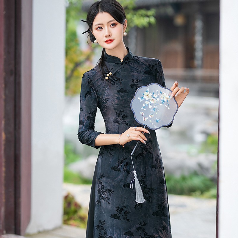 2025秋冬款中式旗袍冰丝植绒文艺复古旗袍女日常中长款优雅连衣裙